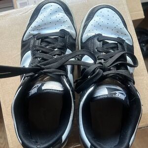 Nike Men's Black and White Pandas